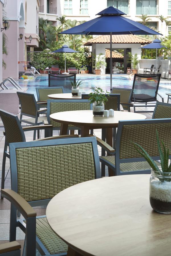Fraser Place Robertson Walk Singapur Exterior foto Synthetic rattan